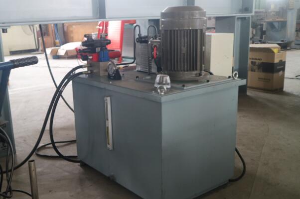 臥式拉力試驗(yàn)機(jī)油源系統(tǒng) 臥式拉力試驗(yàn)機(jī)油源系統(tǒng)